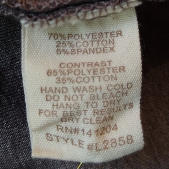 Hem & Thread Poncho - Picture 10 of 10